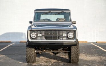 Ford-Bronco-1972-SUV-6