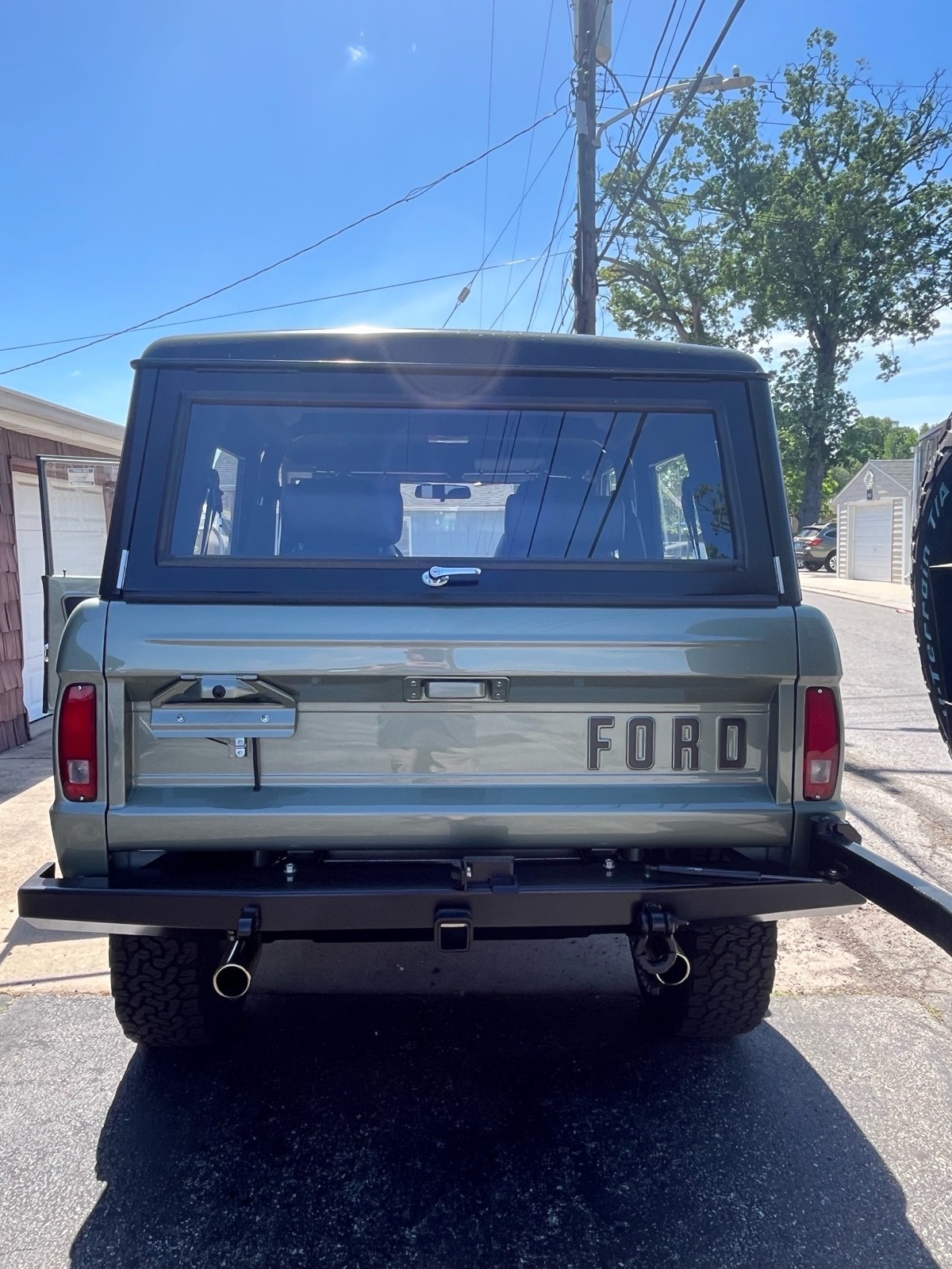 Ford-Bronco-1972-SUV-7