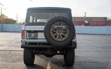 Ford-Bronco-1972-SUV-9