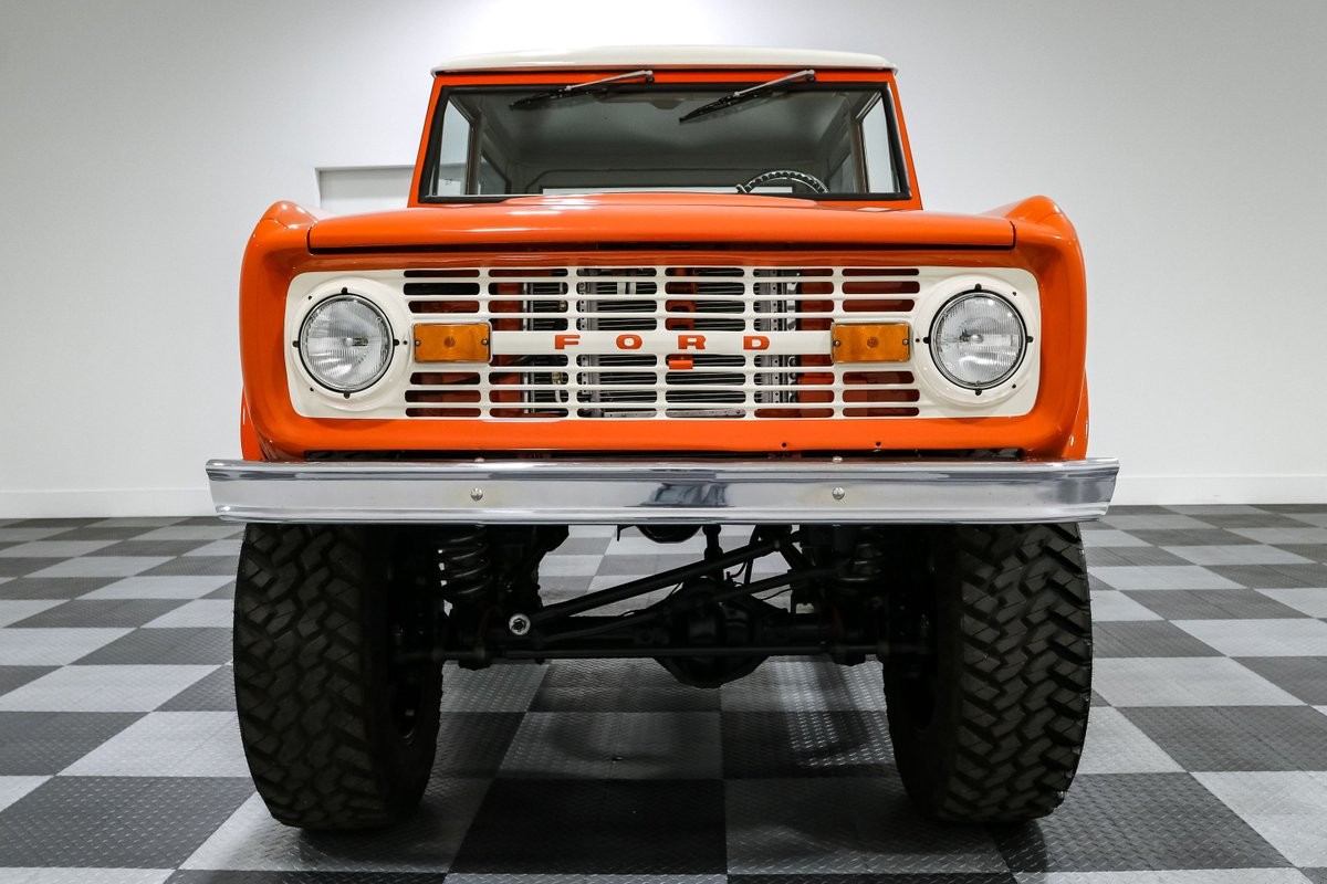 Ford-Bronco-1973-SUV-1
