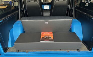 Ford-Bronco-1973-SUV-10