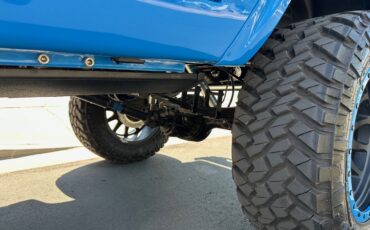 Ford-Bronco-1973-SUV-17