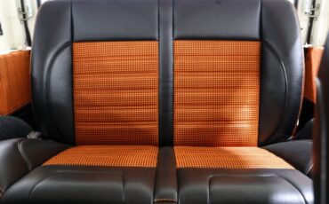 Ford-Bronco-1973-SUV-17