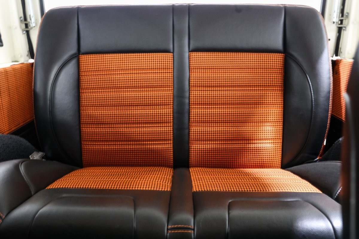 Ford-Bronco-1973-SUV-17