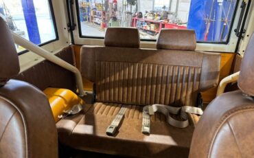 Ford-Bronco-1973-SUV-21