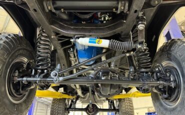 Ford-Bronco-1973-SUV-25