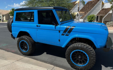 Ford-Bronco-1973-SUV-27