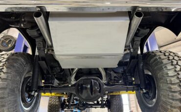 Ford-Bronco-1973-SUV-27