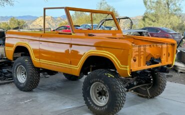 Ford-Bronco-1973-SUV-36