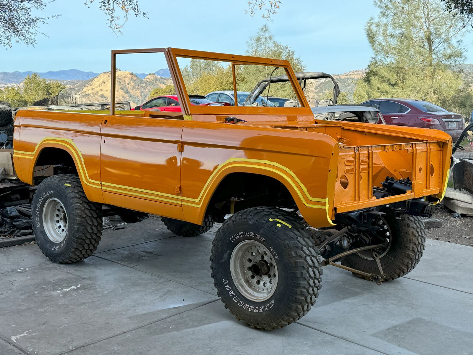 Ford-Bronco-1973-SUV-36