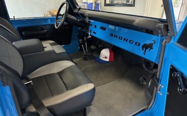 Ford-Bronco-1973-SUV-4