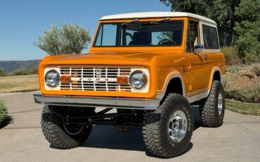 Ford-Bronco-1973-SUV-4