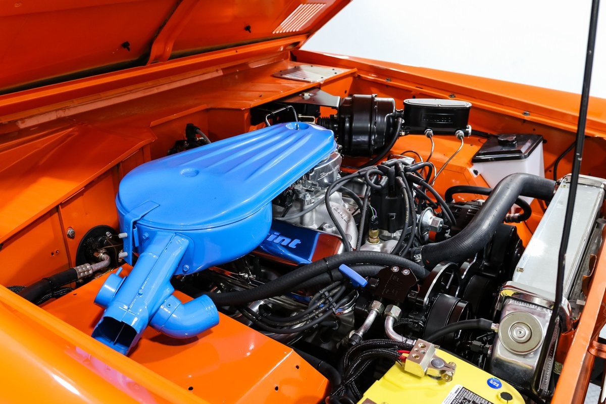 Ford-Bronco-1973-SUV-8