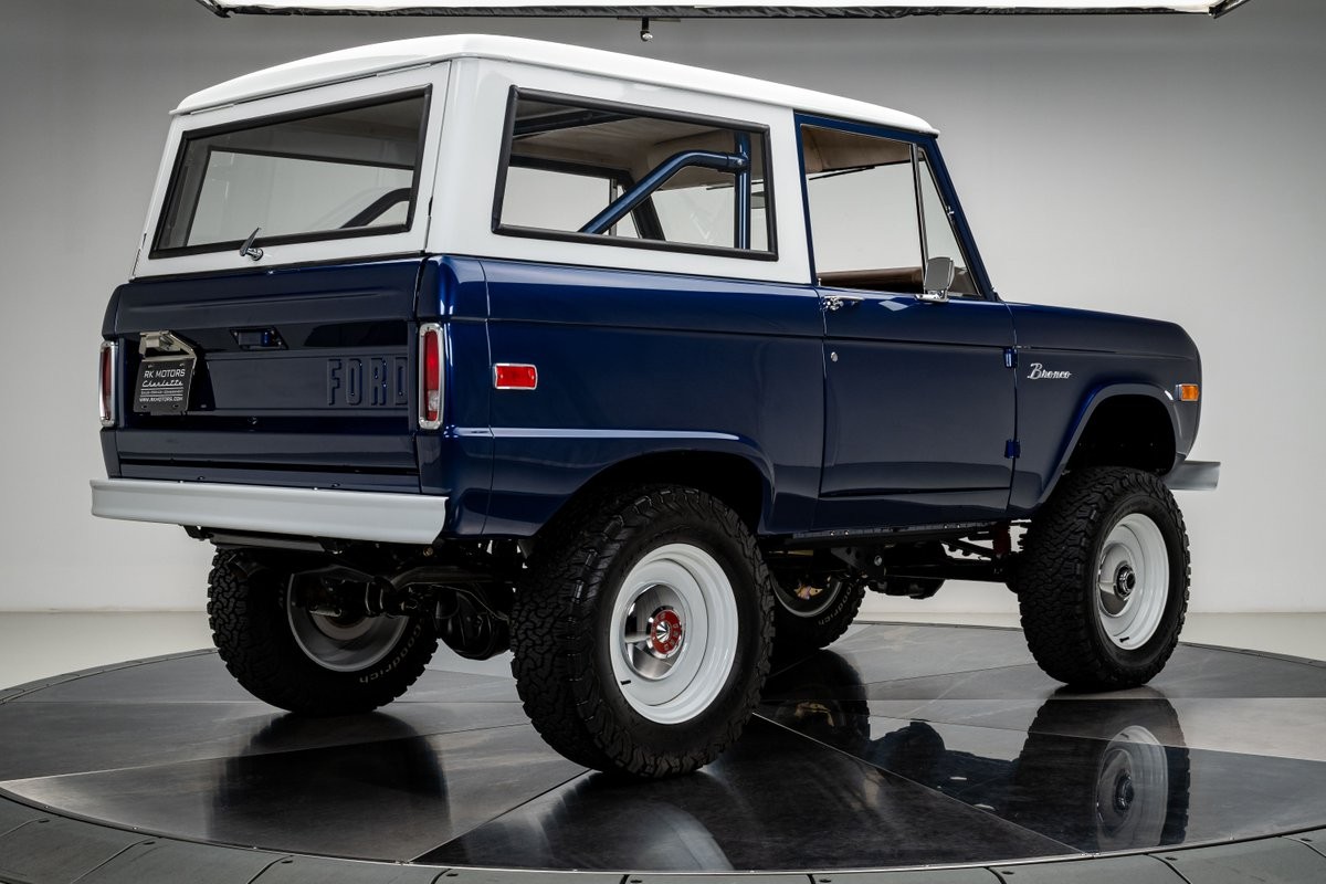 Ford-Bronco-1974-SUV-17