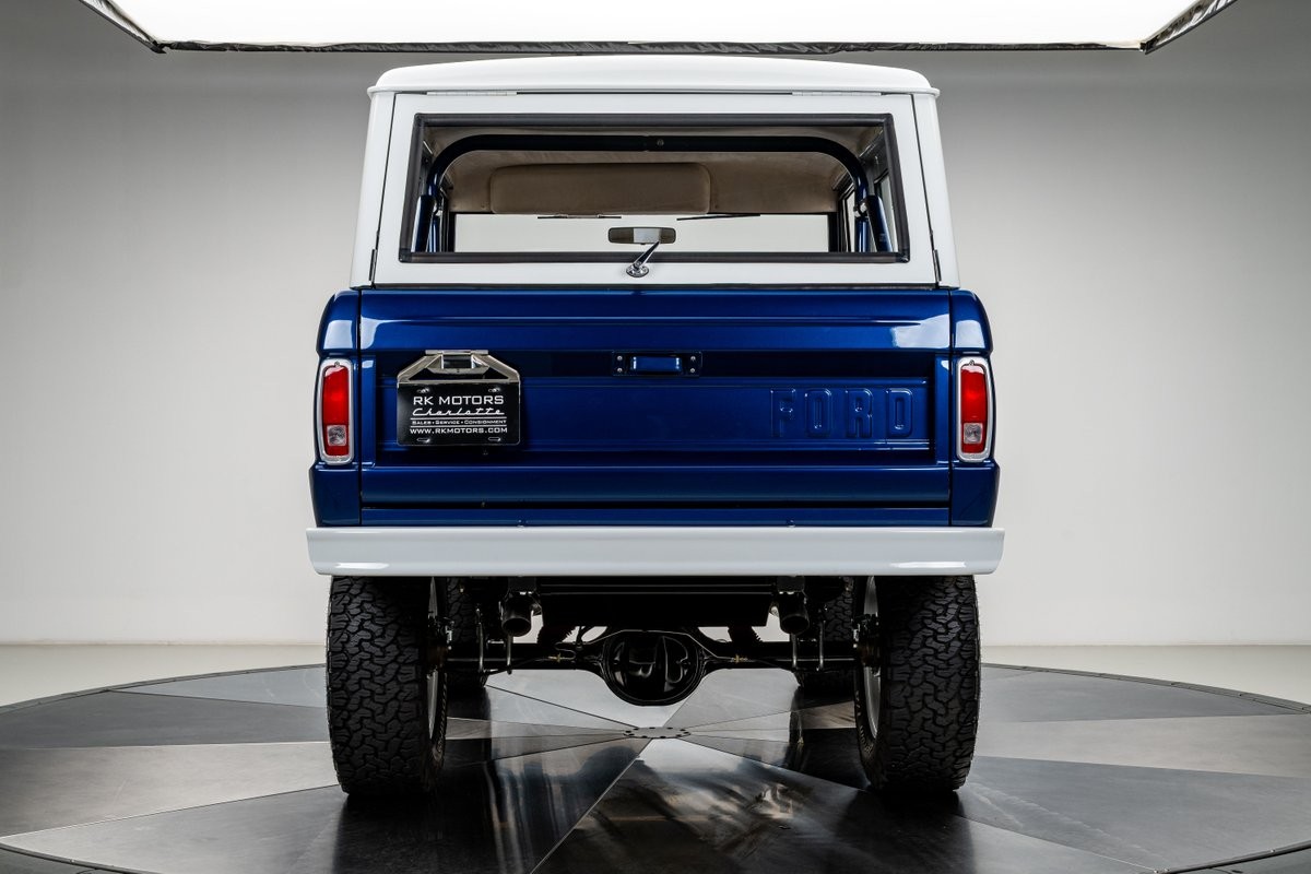 Ford-Bronco-1974-SUV-18