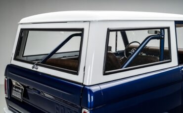 Ford-Bronco-1974-SUV-22