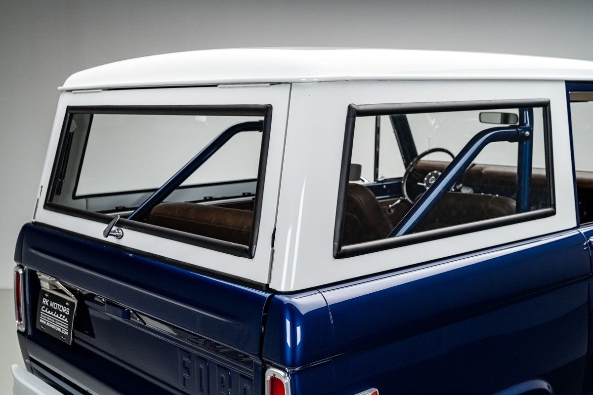 Ford-Bronco-1974-SUV-22