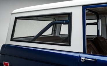 Ford-Bronco-1974-SUV-25