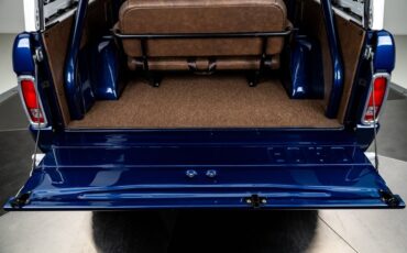 Ford-Bronco-1974-SUV-36