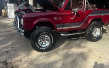Ford-Bronco-1975-4
