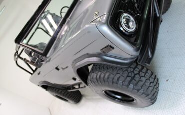 Ford-Bronco-1975-SUV-14