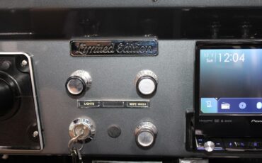 Ford-Bronco-1975-SUV-32