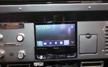 Ford-Bronco-1975-SUV-34