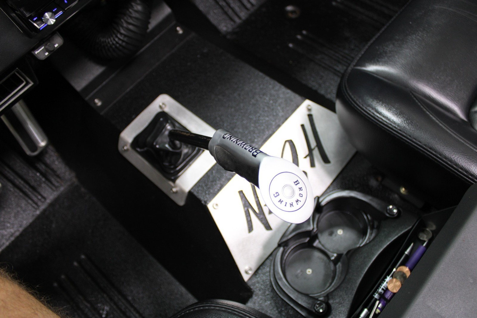 Ford-Bronco-1975-SUV-35