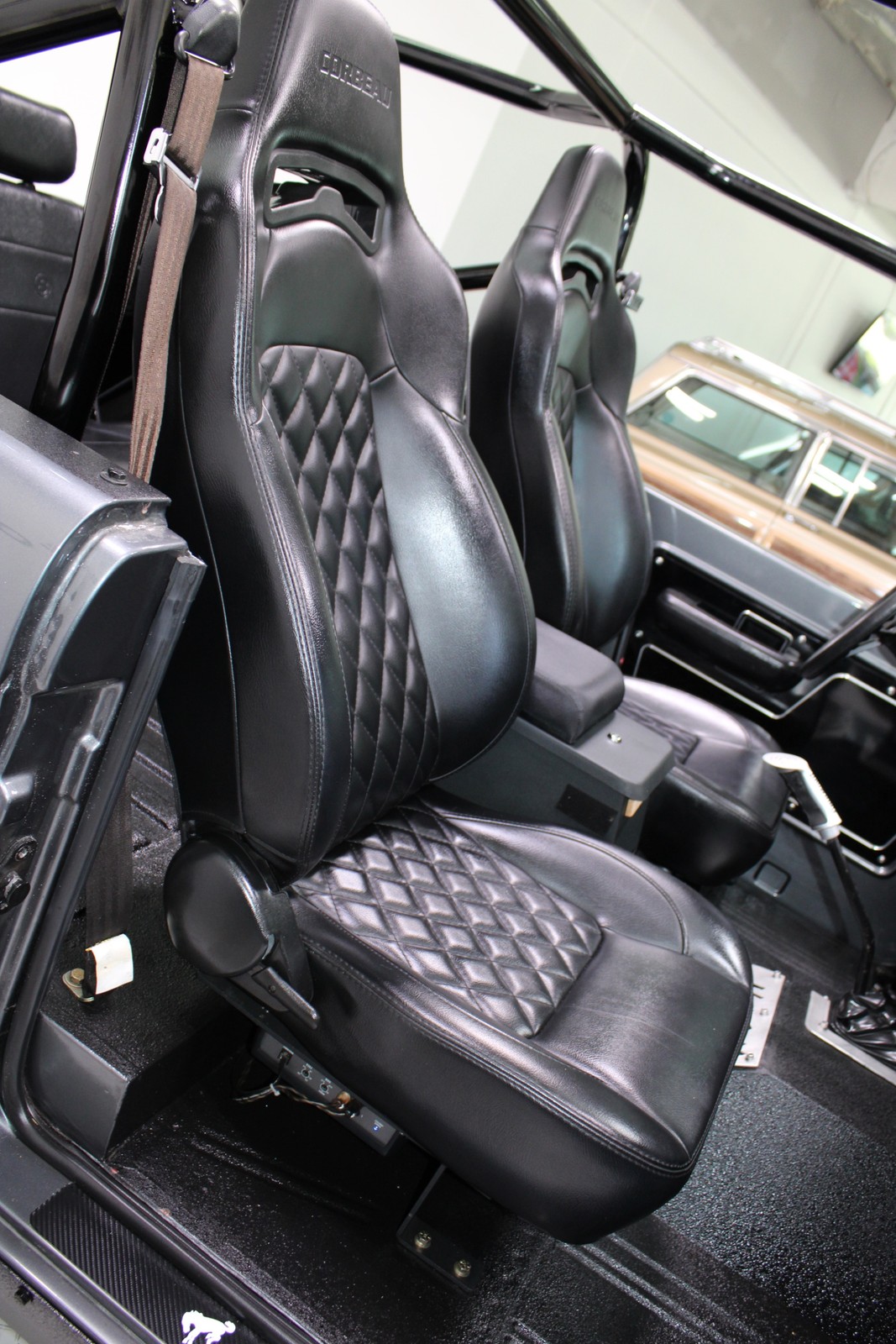 Ford-Bronco-1975-SUV-39