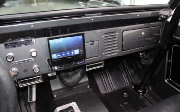 Ford-Bronco-1975-SUV-7