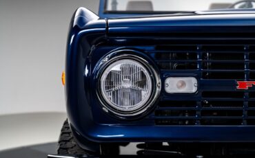 Ford-Bronco-1976-SUV-10