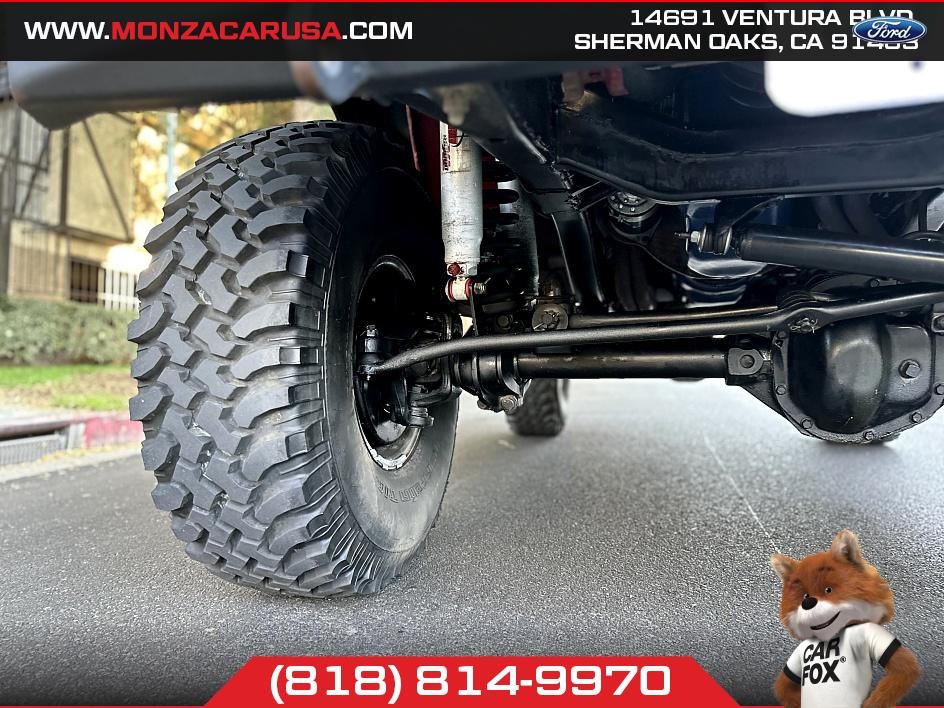 Ford-Bronco-1976-SUV-18