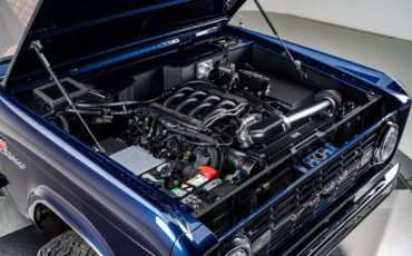 Ford-Bronco-1976-SUV-26