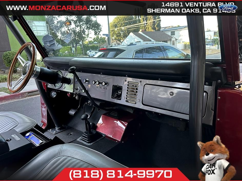 Ford-Bronco-1976-SUV-29