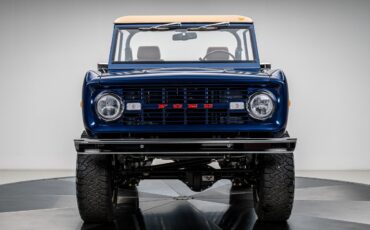 Ford-Bronco-1976-SUV-3