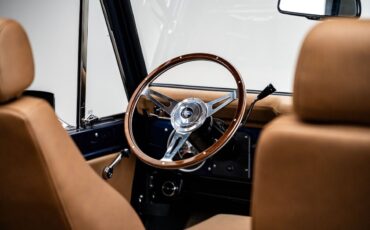 Ford-Bronco-1976-SUV-35