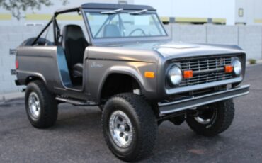 Ford-Bronco-1977-SUV-10