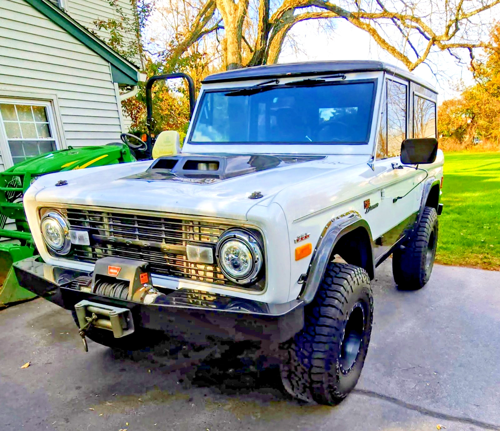 Ford-Bronco-1977-SUV-19