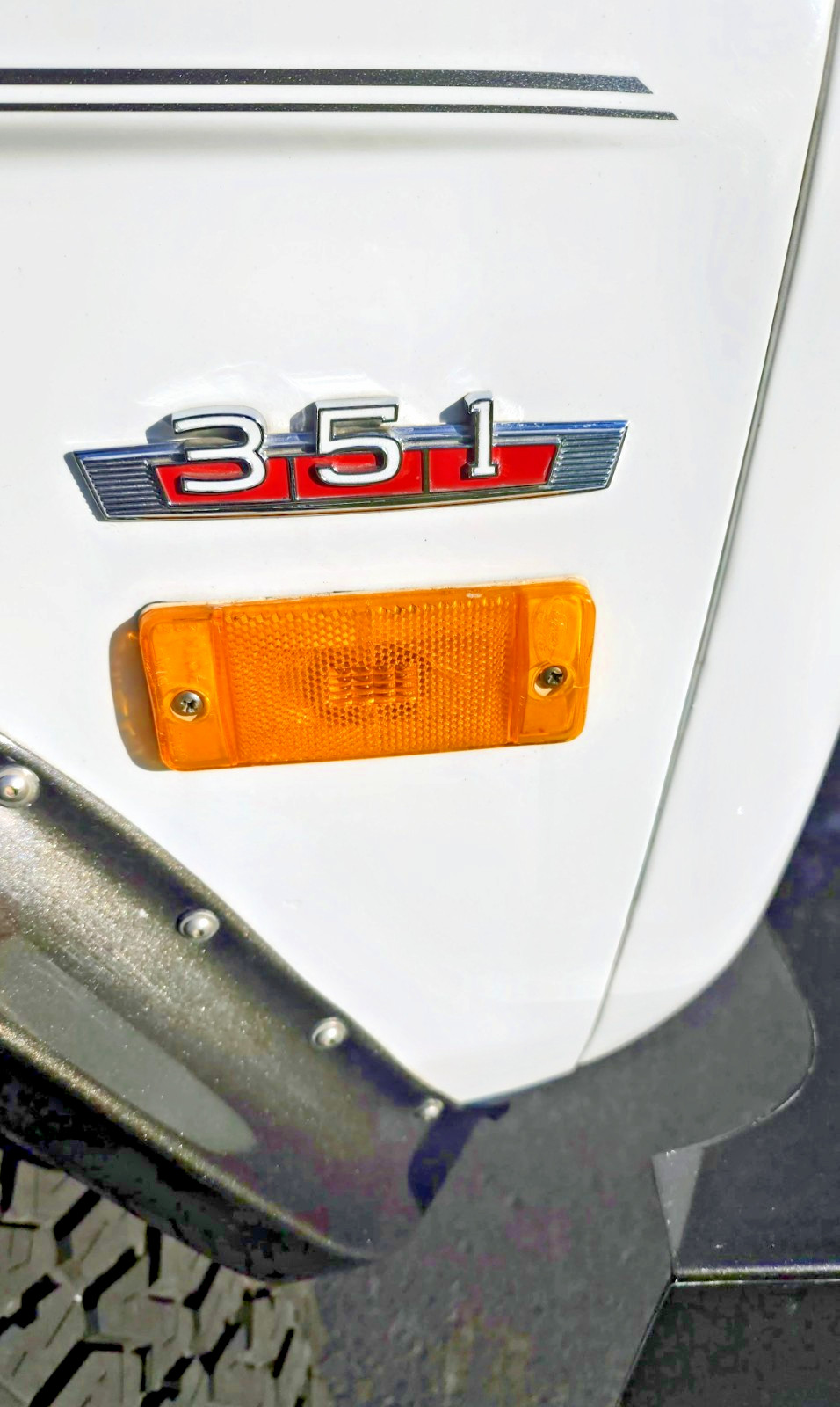 Ford-Bronco-1977-SUV-30