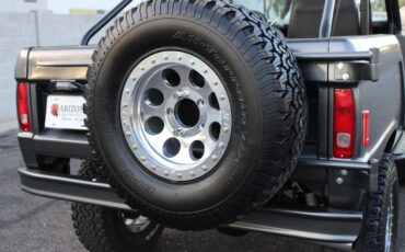 Ford-Bronco-1977-SUV-4