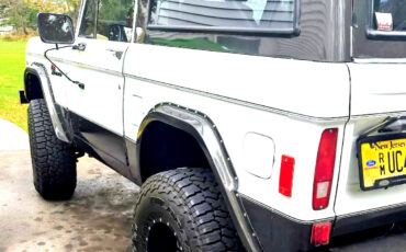 Ford-Bronco-1977-SUV-6