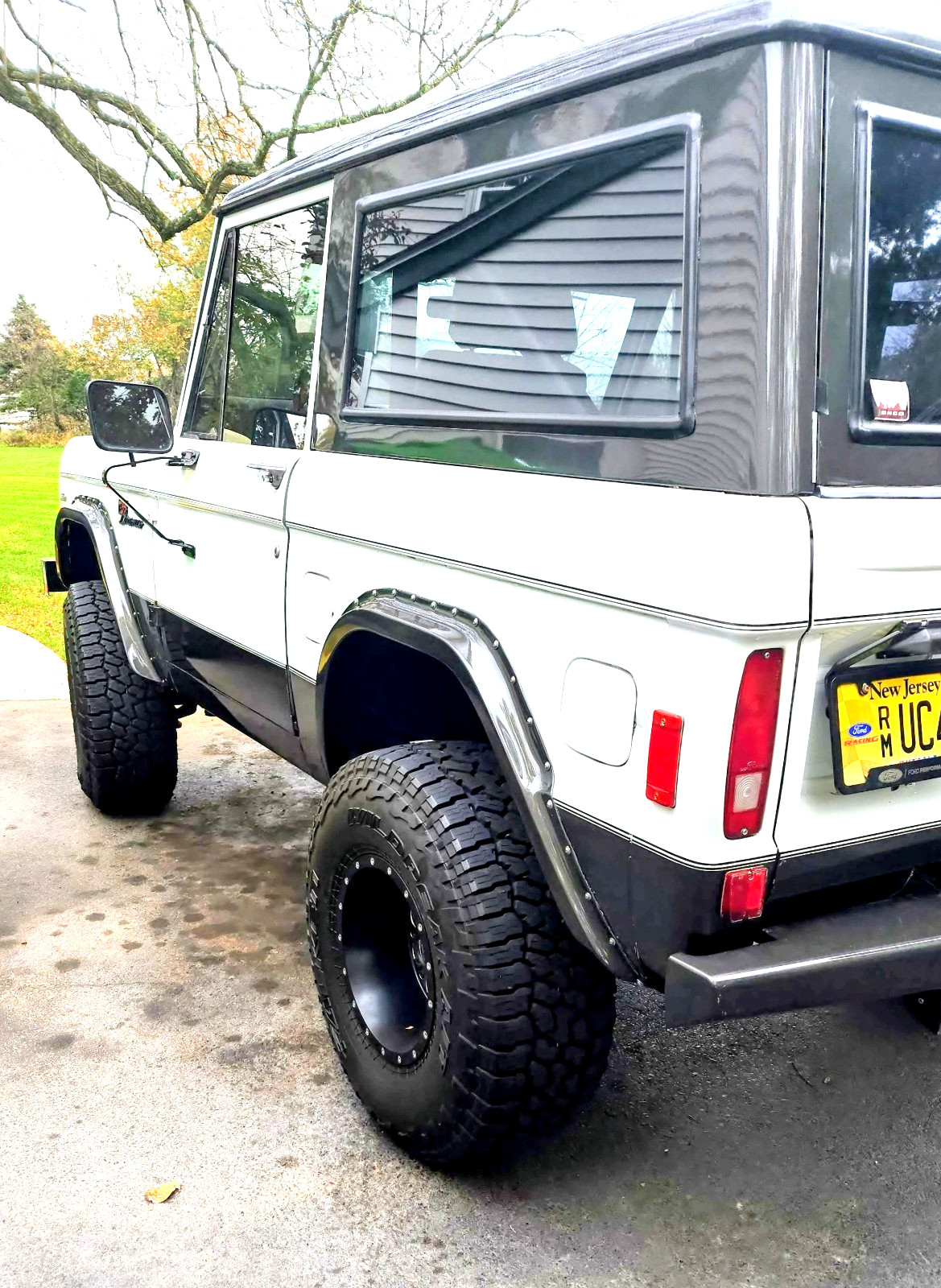 Ford-Bronco-1977-SUV-6