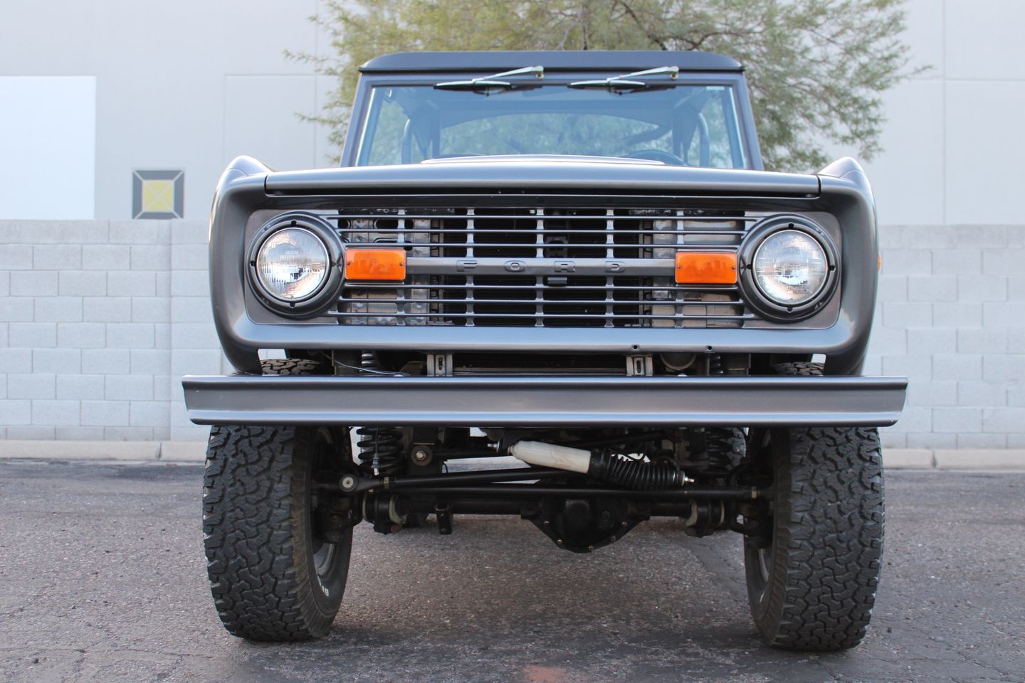 Ford-Bronco-1977-SUV-9