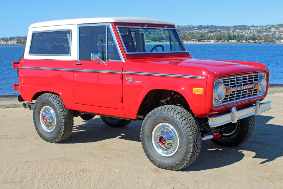 Ford-Bronco-1977-Wagon-19