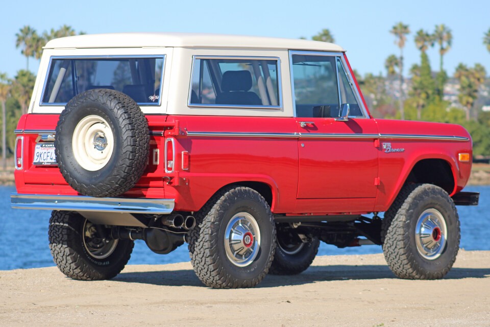 Ford-Bronco-1977-Wagon-20