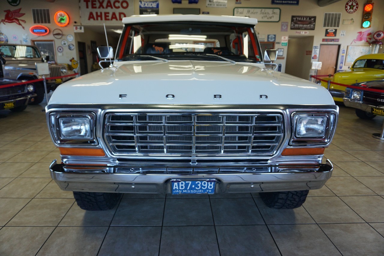 Ford-Bronco-1979-Classic-Car-11