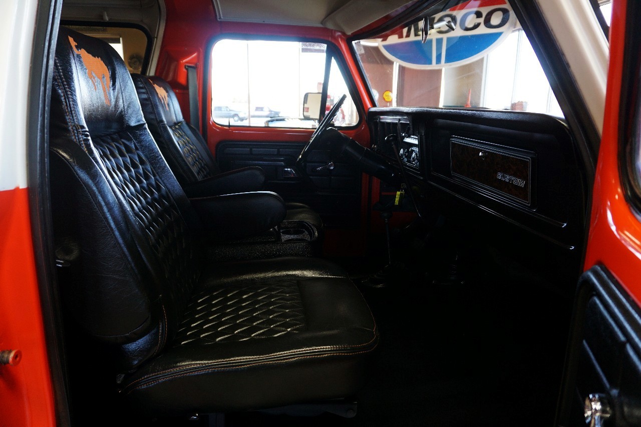 Ford-Bronco-1979-Classic-Car-24