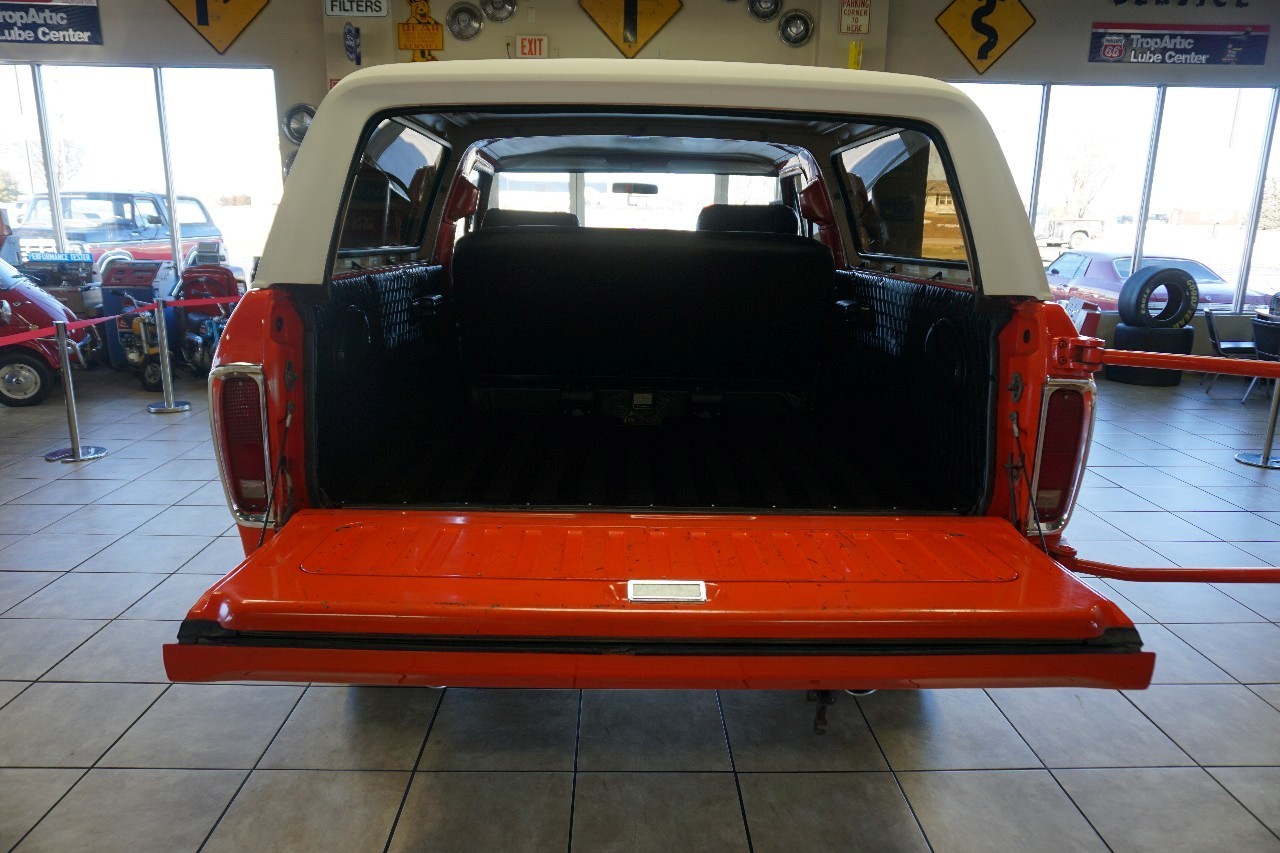 Ford-Bronco-1979-Classic-Car-30