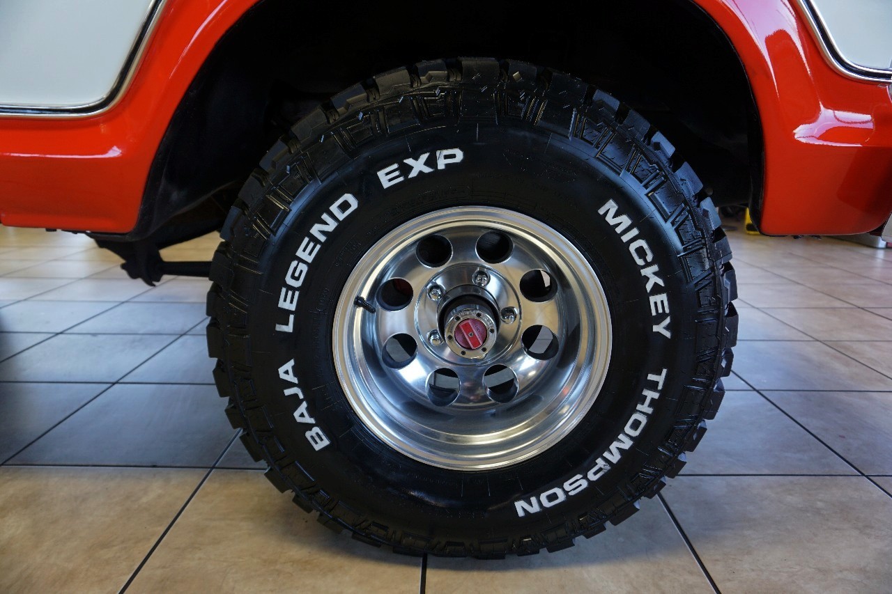 Ford-Bronco-1979-Classic-Car-38