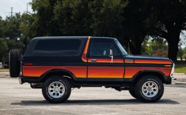 Ford-Bronco-1979-SUV-17